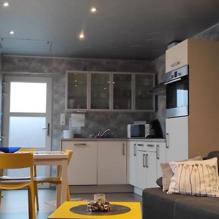 Studio Gite Eul Cat Huant Dergneau Esterno foto