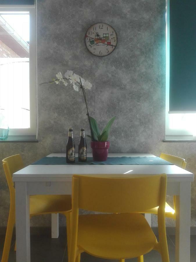 Studio Gite Eul Cat Huant Dergneau Esterno foto